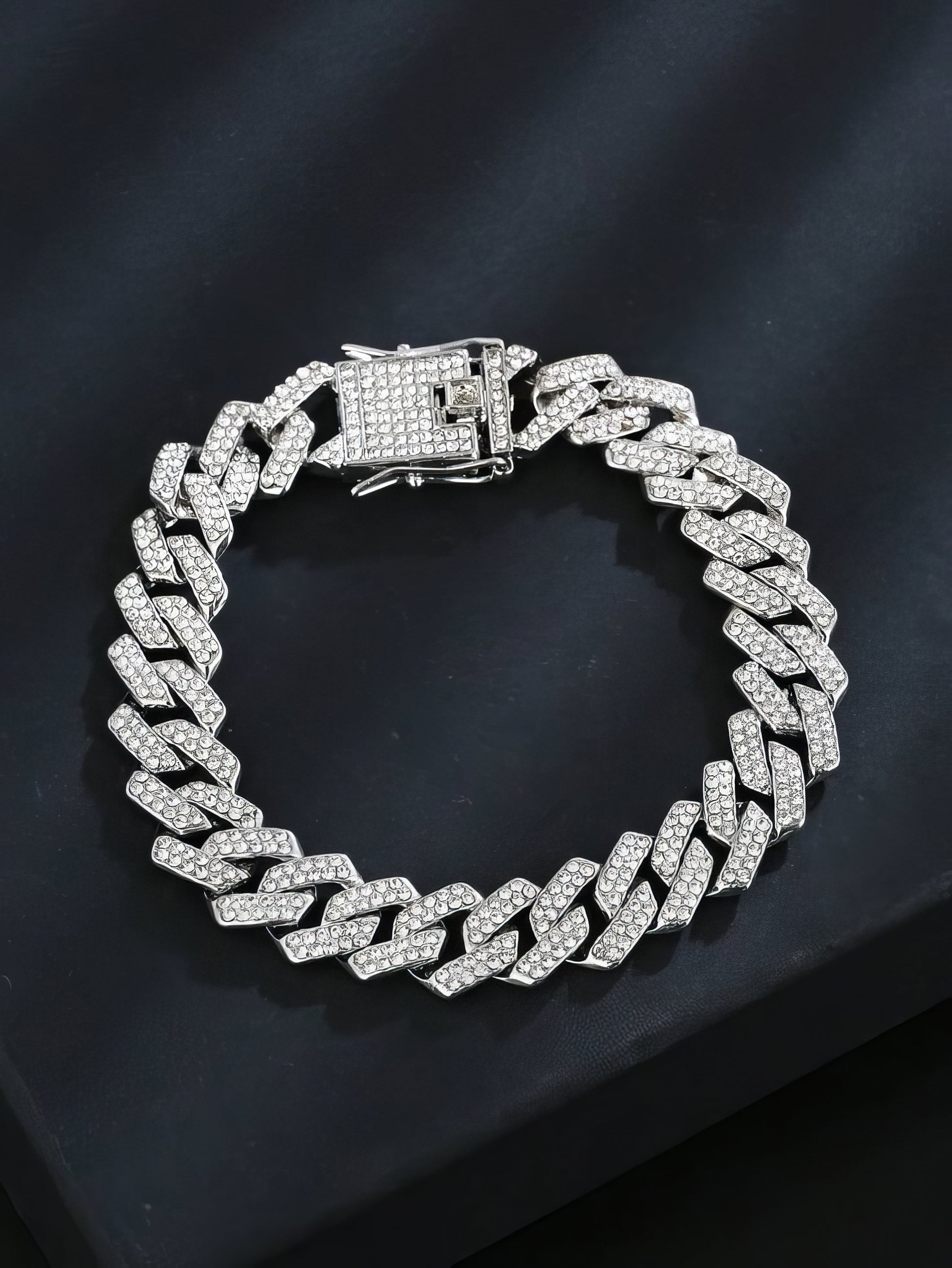 Iced Cuban bracelet for men and women - Aleeze by Aliza