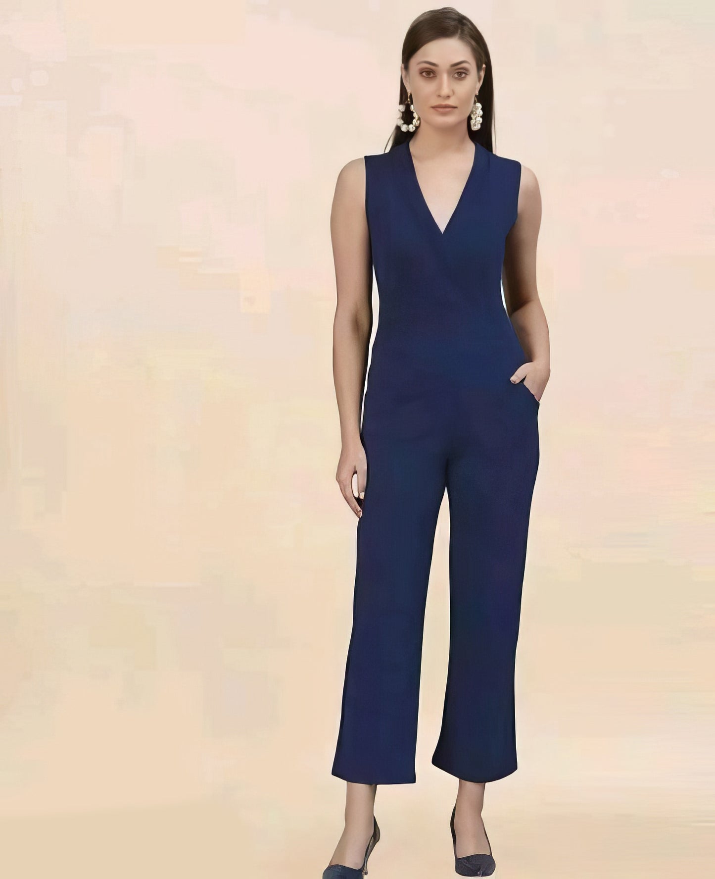 Trendy V-neck Jumpsuit with Insert Pockets