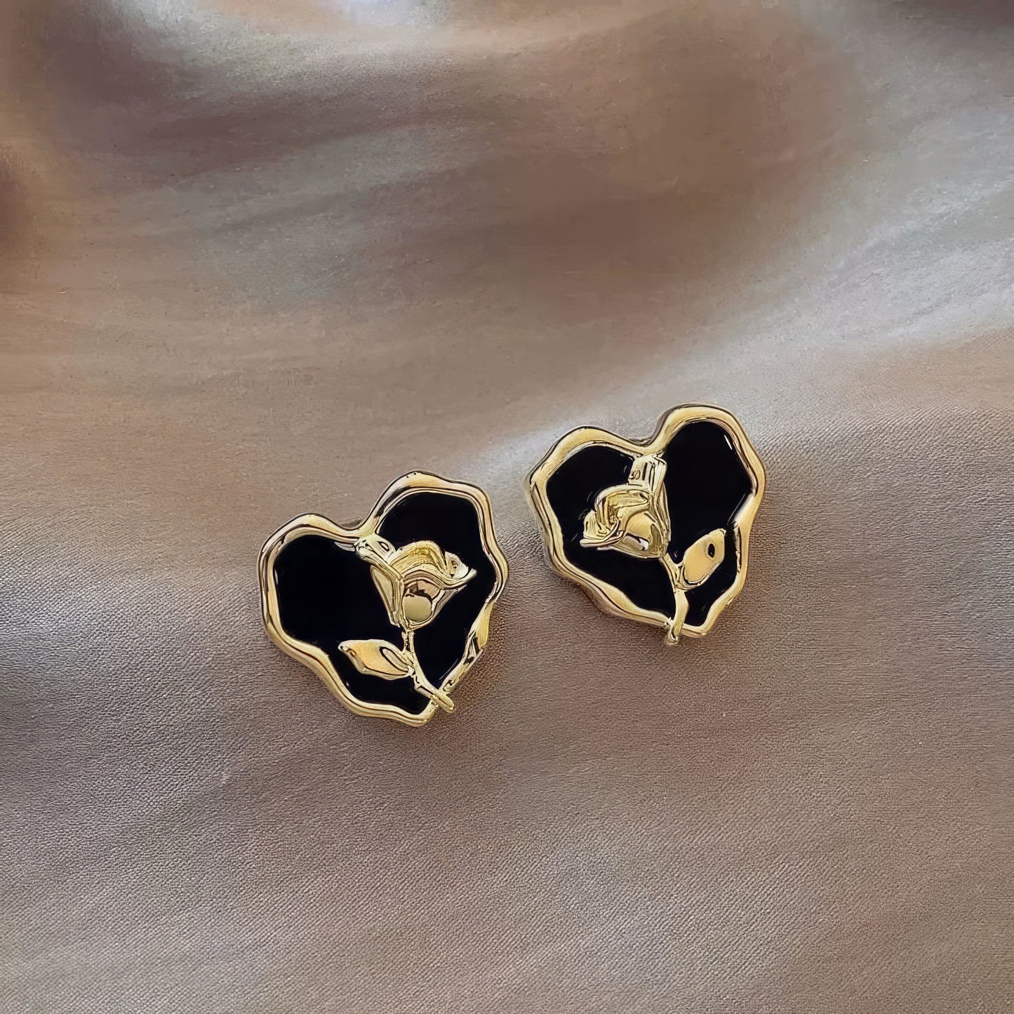 Black Jack Heart Earring